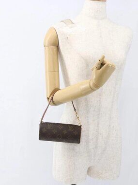 LOUIS VUITTON Monogram Papillon Pouch LV Auth 165808